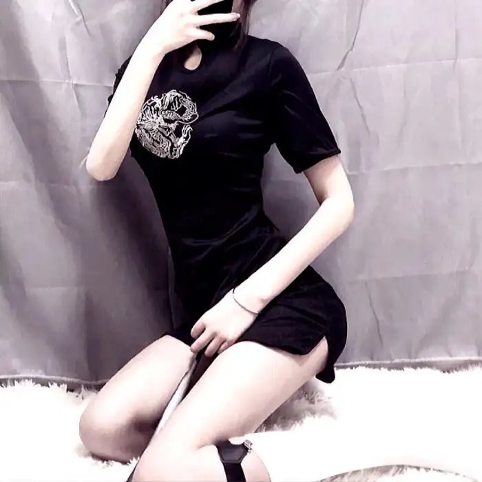 哺乳期的女人
